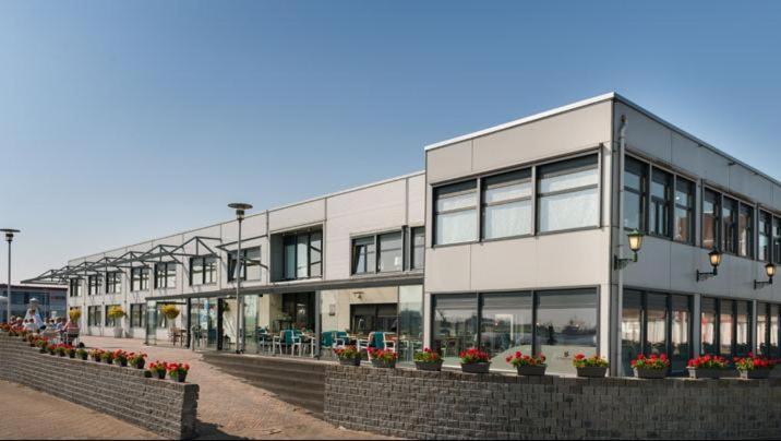 Hotel De Boegschroef Delfzijl Exteriér fotografie