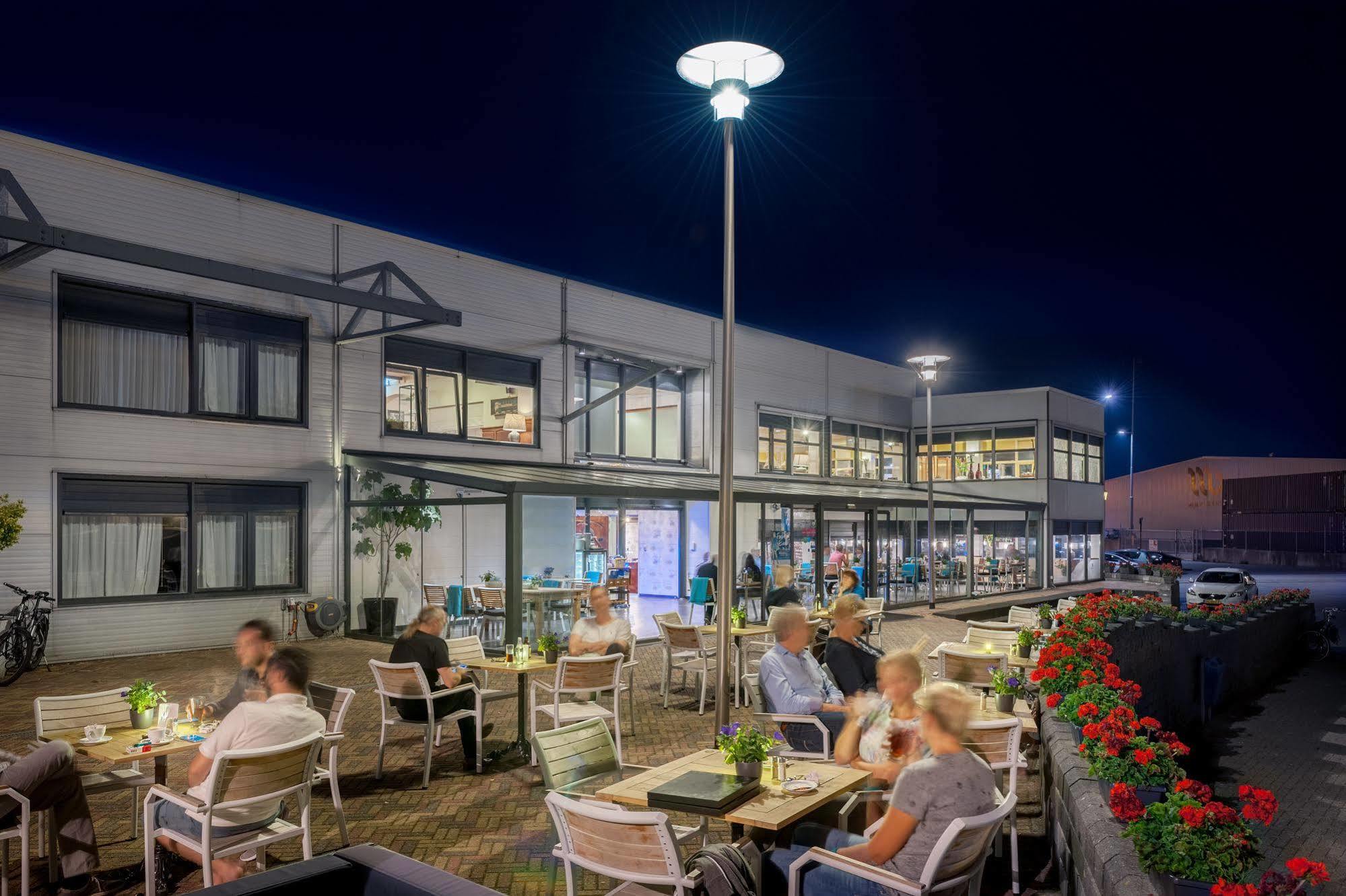 Hotel De Boegschroef Delfzijl Exteriér fotografie